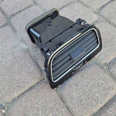 Kratka deski prawa EUROPA Volkswagen Golf 7 VII 5G1819710B