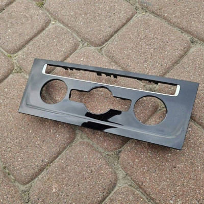 Obudowa osłona panelu klimatyzacji Volkswagen Golf 7 VII 5G1863100C
