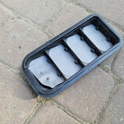 Kratka dekompresyjn bagażnika wentylacyjna Volkswagen Golf 7 VII 7N0819465E