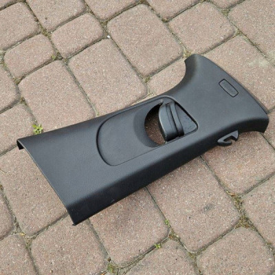 Obudowa osłona słupka prawa czarna Volkswagen Golf 7 VII 5G4868312