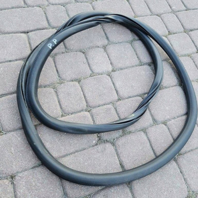 Uszczelka drzwi karoseryjna przód prawa Opel Astra L 6 VI 9847142380