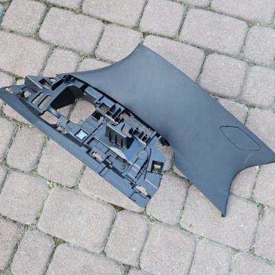 Obudowa osłona słupka bagażnika lewy tył Opel Astra L 6 VI 9840113980