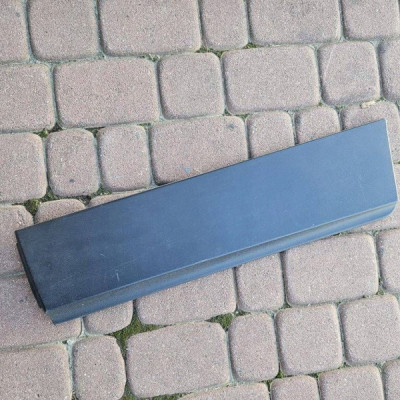 Listwa drzwi tył tylna lewa IDEALNA Opel Mokka 95157446