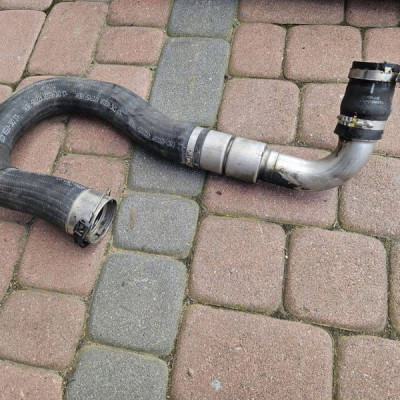 Rura intercoolera 1.4T wąż przewód Opel Mokka 95104323