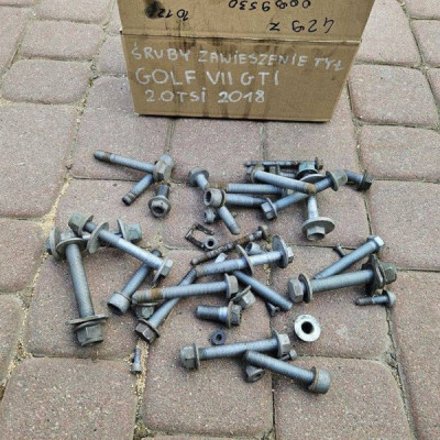 Sruby zawieszenia tył tylnego centrujące Volkswagen Golf 7 VII GTI