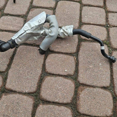 Przewód wody rura wąż 2.0TFSI TSI Volkswagen Golf 7 VII GTI 06K121065R