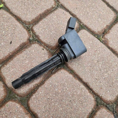 Cewka zapłonowa 2.0TFSI 1szt Volkswagen Golf 7 VII GTI 06J905110N