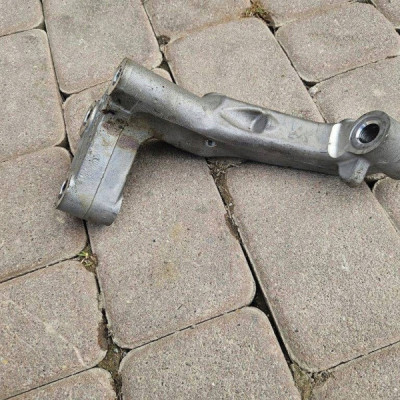 Wspornik mocowanie uchwyt sanek lewy lewa Opel Grandland X S03-9A