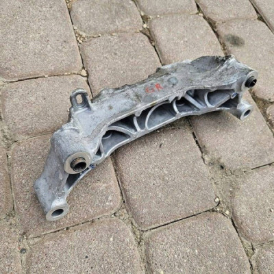 Łapa silnika wspornik 1.2THP EB2PT Opel Grandland X 9674960380