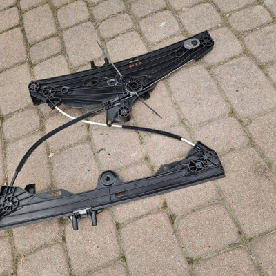 Podnośnik mechanizm podnoszenia szyb lewy OPEL ASTRA L 6 VI 9830815080