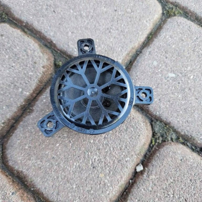 Głośnik deski środkowy gwizdek OPEL ASTRA L 6 VI 9833037880