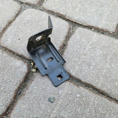 Uchwyt mocowanie wspornik blacha Opel Insignia B 39030856