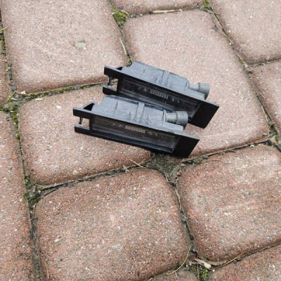 Lampka podświetlenie tablicy rejestracyjnej Opel Corsa E Adam 13251936