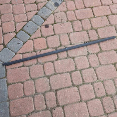 Uszczelka zgarniacz szyby tył tylna lewa HB Volkswagen Golf 7 VII