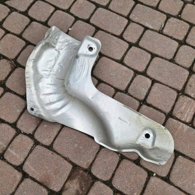 Obudowa osłona termiczna wydechu tłumika Opel Corsa E 13242822