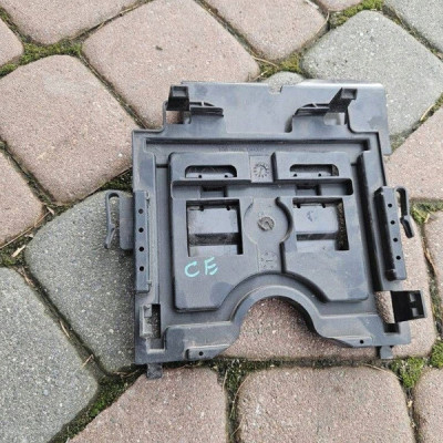 Uchwyt mocowanie wspornik komputera silnika Opel Corsa E 13440991