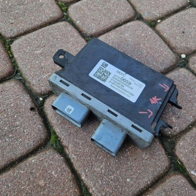 Moduł sterownik pompy paliwa Adblue - pęknięty Opel Astra K 42760659