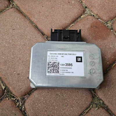 Moduł sterownik napięcia Insignia B Opel Astra K 13513595