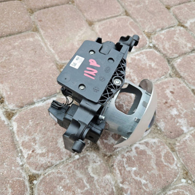 Silniczek soczewka lampy przód przedniej prawej Opel Insignia A 749446-00