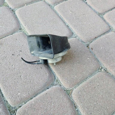 Klakson sygnał trąbka dzwiękowy Opel Insignia A