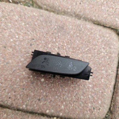 Przełącznik wyświetlacz zapięcia pasów deski Opel Insignia A