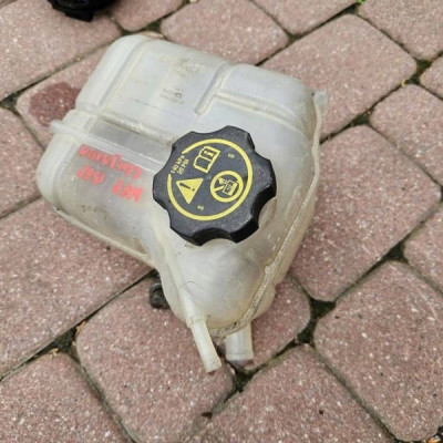 Zbiorniczek wyrównawczy płynu chłodniczego Opel Insignia A 22924025