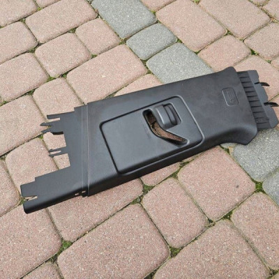 Obudowa osłona słupka środkowego czarna prawa Opel Insignia A 22782544