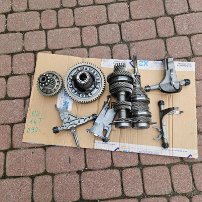 Mechanizm różnicowy elementy skrzyni biegów 1.4T M32 Opel Astra K