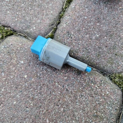 Czujnik stycznik moduł hamulca manual Toyota Aygo X 360-2A363453