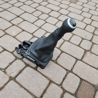 Lewarek zmiany biegów mieszek gałka wybierak Toyota Aygo X 33530-K0010