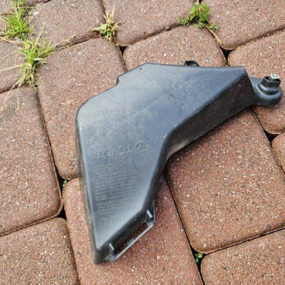 Mocowanie wspornik zderzaka przód przedniego lewy Toyota Aygo X 52116-0H060