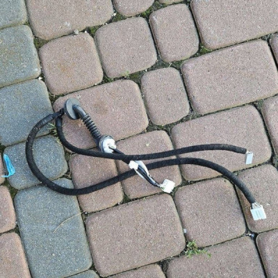 Instalacja wiązka klapy bagażnika kostka Toyota Aygo X 82184-0H070